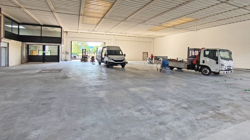 Pavimenti Centro Ingrosso Serramenti Permac Resine